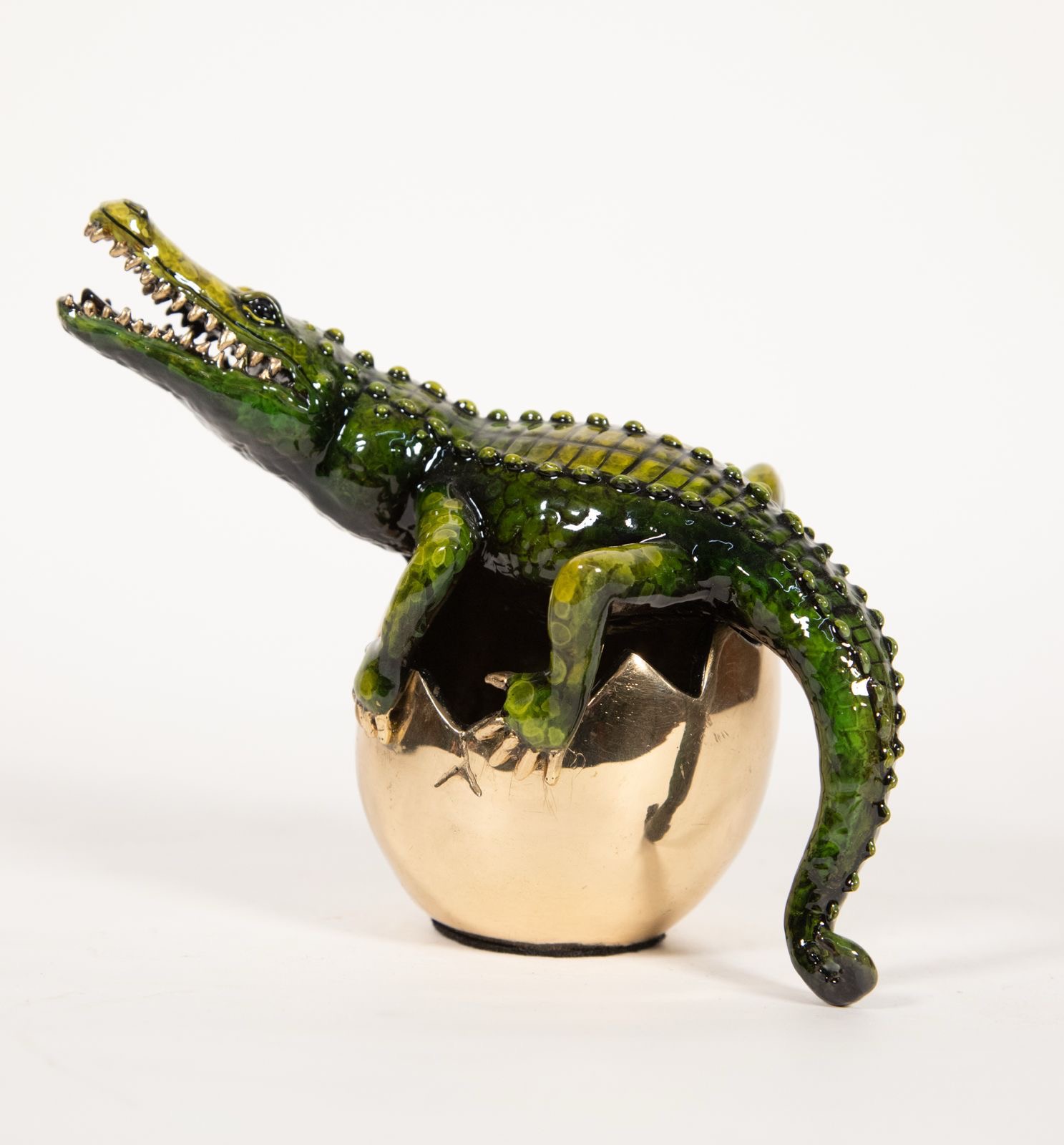 Signed, limited edition bronze alligator sculpture by Carlos & Albert